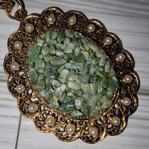 Vintage Green Stone Statement Necklace Set Gold Tone Clip Earrings